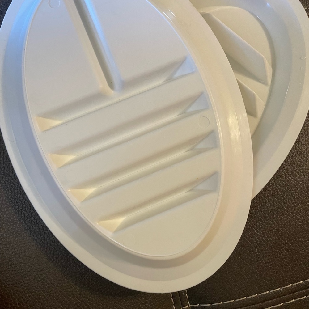 Taco‎ plates. Set up two. Plastic